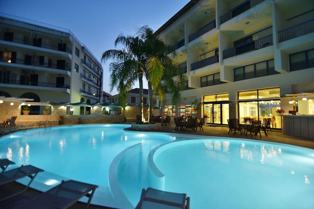 Ionion Star Hotel Лефкада Экстерьер фото